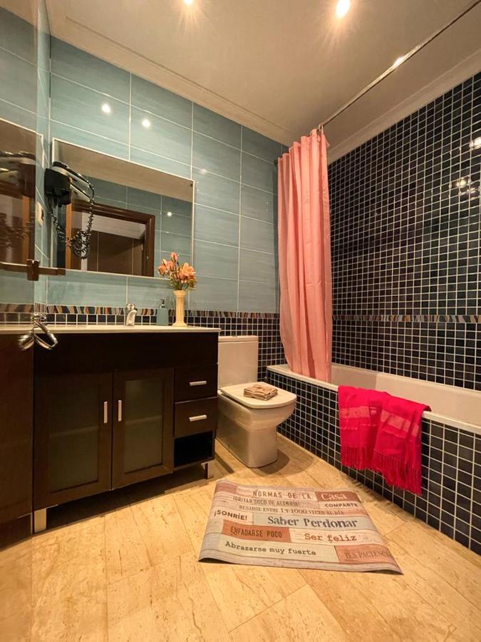 By La Rambla Rooms Barcelona Exterior photo