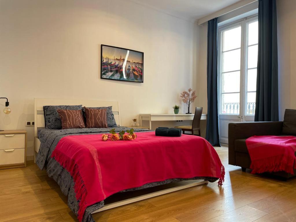 By La Rambla Rooms Barcelona Exterior photo