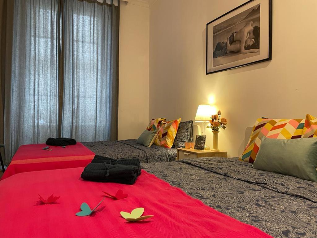 By La Rambla Rooms Barcelona Exterior photo