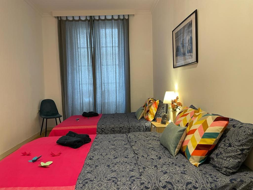 By La Rambla Rooms Barcelona Exterior photo